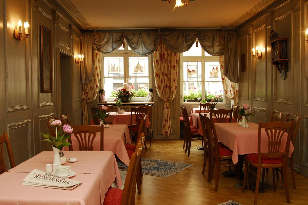 Hotel Am Josephsplatz Nuremberg Restoran foto
